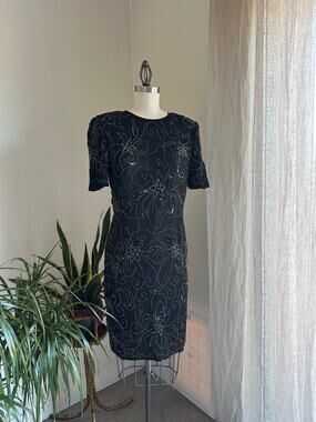 J.M.C Women's Med Dress Black Beaded Silk SS Party Chemise Keyhole Back